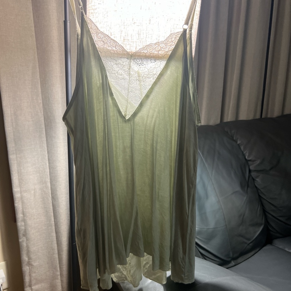 POL Sage Lace Tank Top